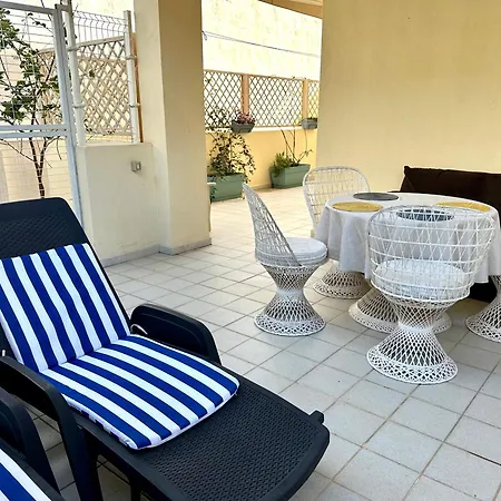 La Perla, Cristianos Appartamento