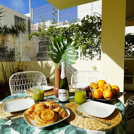 La Perla, Cristianos Apartment *