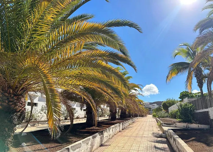 La Perla, Cristianos Apartmán *